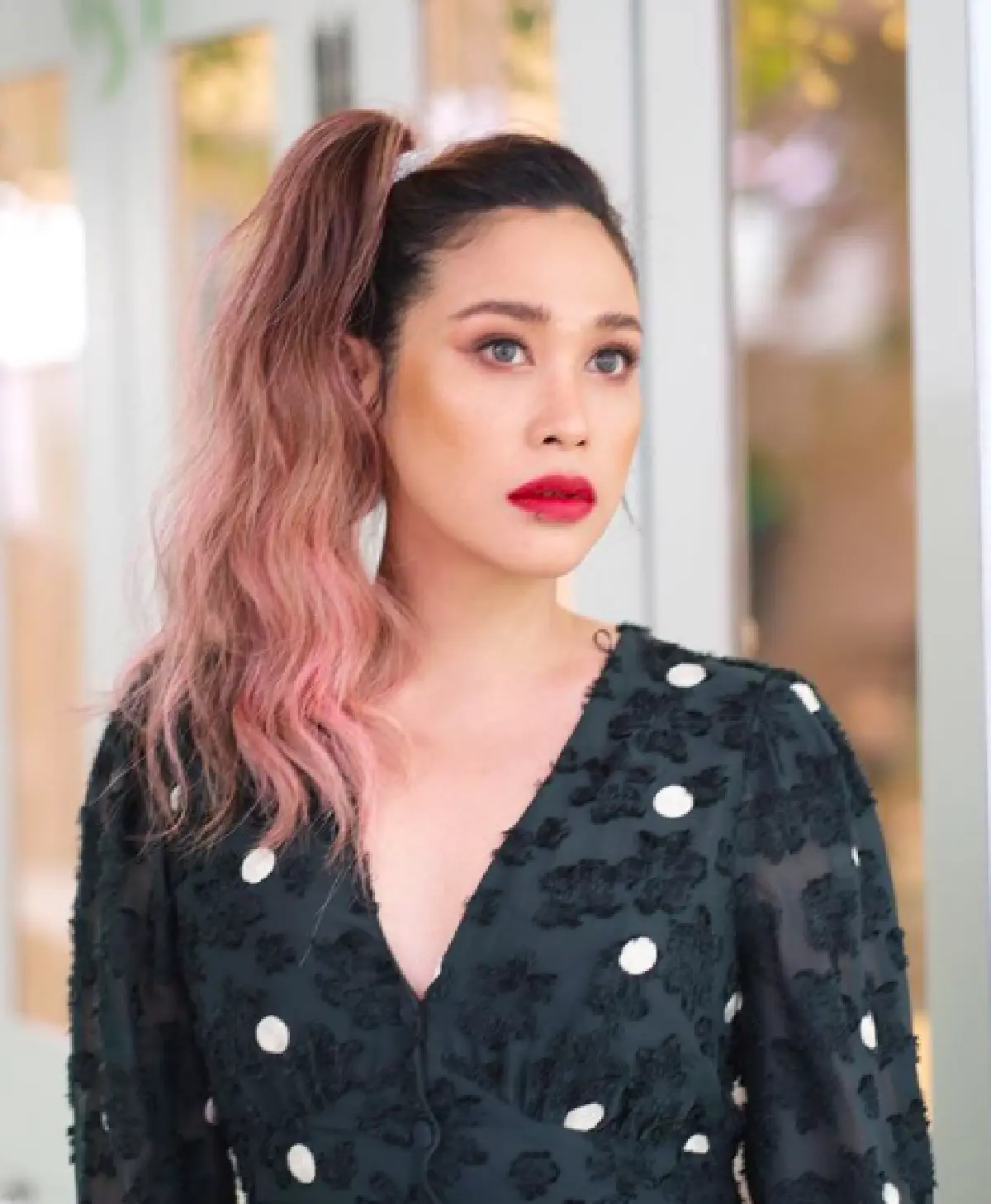 หนุ่มนักเลงคีย์บอร์ดถึงกับร้อง! ถูก "ทราย เจริญปุระ" ฟ้องหมิ่น 7 เเสน! โพสต์กรุ๊ปกปปส. หาคนช่วย