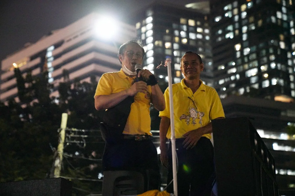 เสื้อเหลืองนัดอีก28ต.ค.ที่วงเวียนใหญ่ จ่อยื่นญี่ปุ่น-ฝรั่งเศสขับไล่ปวิน-สมศักดิ์