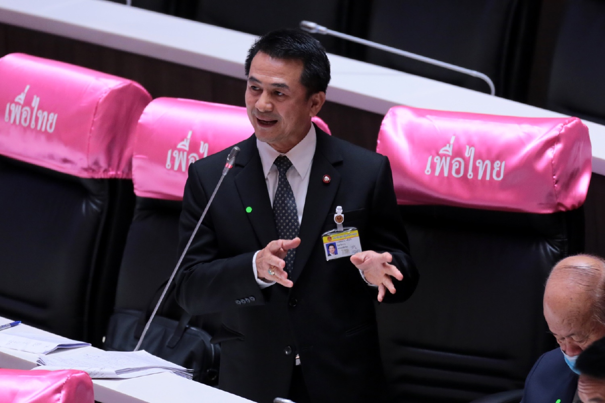 "เพื่อไทย"มองรัฐบาลชัดเจนเฉพาะเรื่องแก้รัฐธรรมนูญ "เพื่อไทย"มองรัฐบาลชัดเจนเฉพาะเรื่องแก้รัฐธรรมนูญ