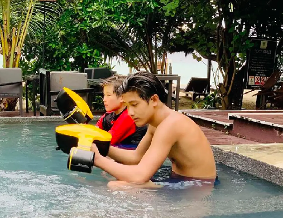 “น้องแมค” ลูกชาย “แหม่ม คัทลียา” เผลอแป๊บเดียวโตเป็นหนุ่มหล่อคมเข้ม