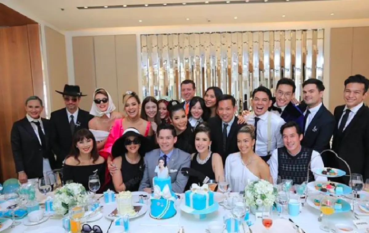 “ศรีริต้า เจนเซ่น” จัดวันเกิดในร้านเพชรสุดหรู อบอุ่นหรูหราตามสไตล์!!