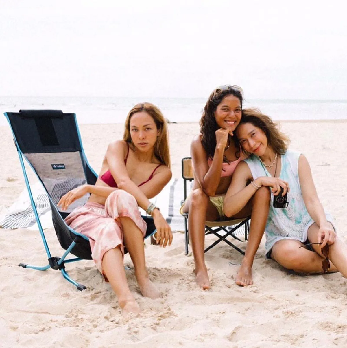 พลอย เฌอมาลย์ เล่นเซิร์ฟอวดท่าสวย ท้าทายความกลัวของตัวเอง 