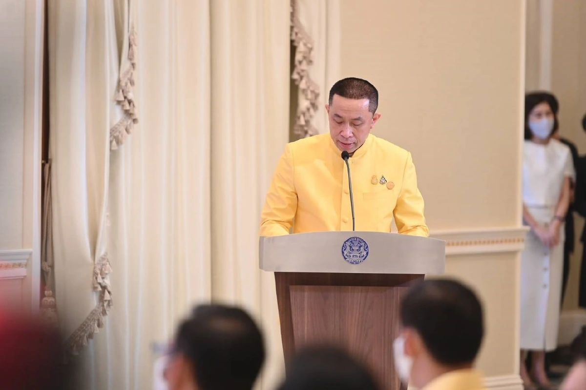 นายกฯเดินหน้าขับเคลื่อนรถไฟความเร็วสูงลงนามสัญญาไทย-จีน