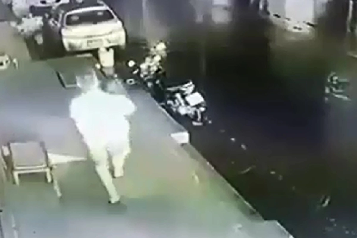 เปิดภาพนาทีหนีตาย!เหตุรถบรรทุกน้ำมันระเบิดชนพ่วง18ล้อ