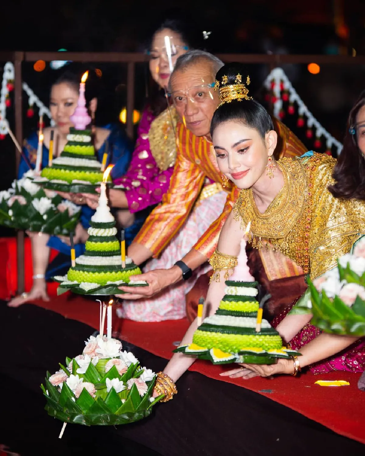 สวยเหมือนภาพวาด! ใหม่ ดาวิกา แปลงโฉมเป็นนางนพมาศสุดอลังการ