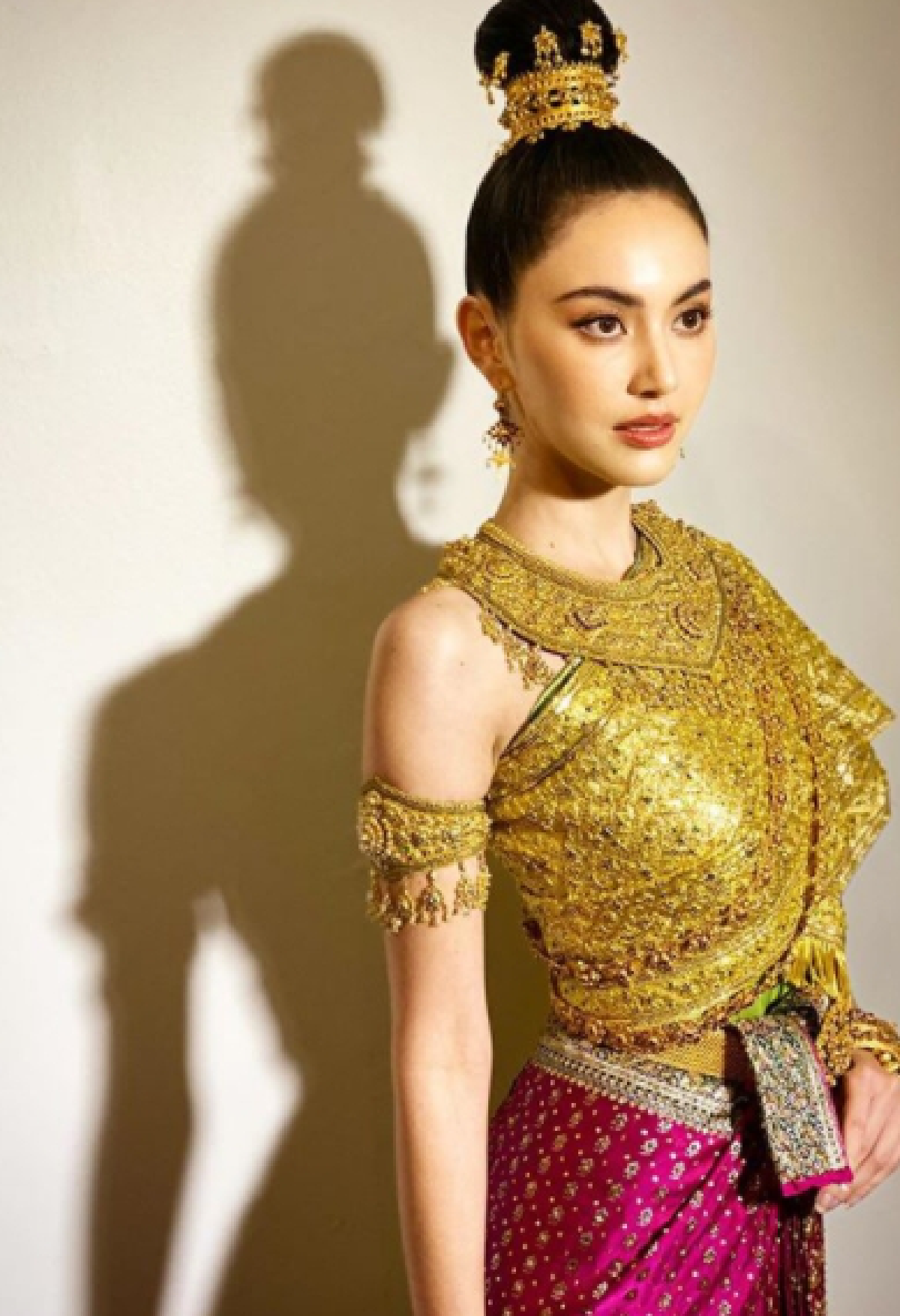 สวยเหมือนภาพวาด! ใหม่ ดาวิกา แปลงโฉมเป็นนางนพมาศสุดอลังการ