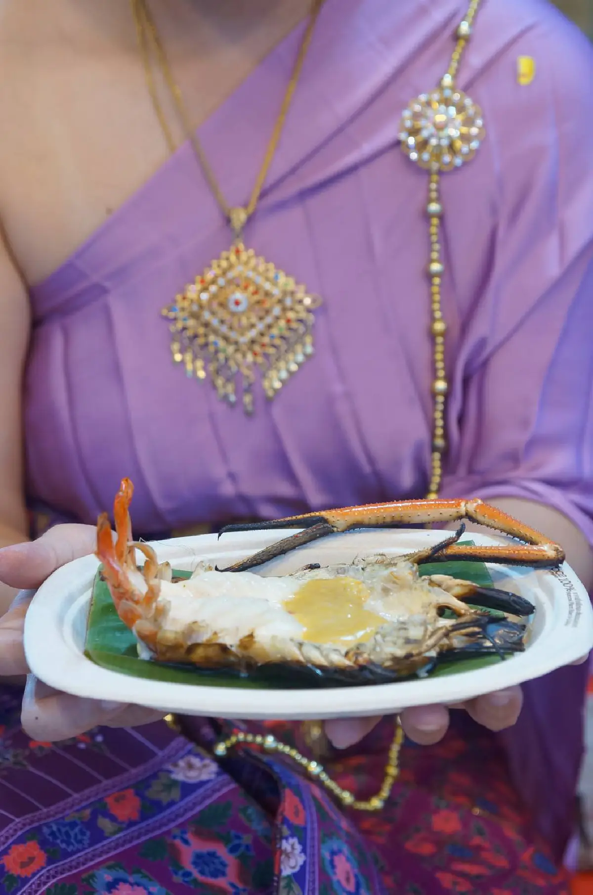 แต่งชุดไทยไปลอยกระทงกรุงเก่า ณ วัดมหาธาตุ อุทยานประวัติศาสตร์พระนครศรีอยุธยา