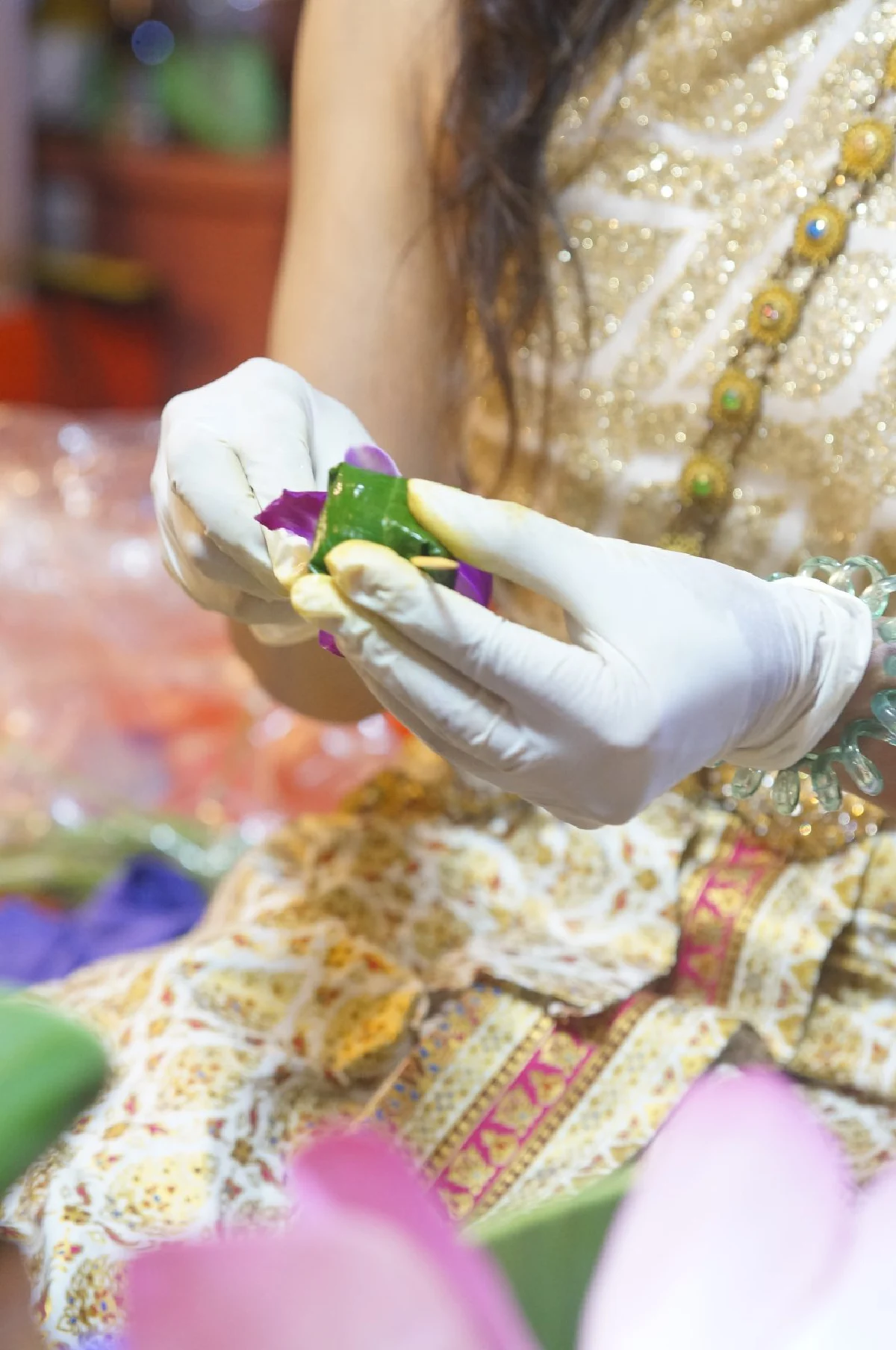 แต่งชุดไทยไปลอยกระทงกรุงเก่า ณ วัดมหาธาตุ อุทยานประวัติศาสตร์พระนครศรีอยุธยา