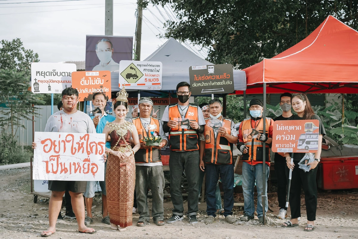 กลุ่มเยาวชนรณรงค์ลดเจ็บ-ตาย คืนลอยกระทง-ฮาโลวีน