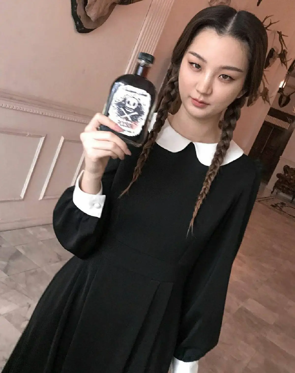   เก็บตกแฟชั่นวันฮาโลวีนของเหล่าคนดังที่ตัดหนักจัดเต็มประชันกันสุดฤทธิ์ 