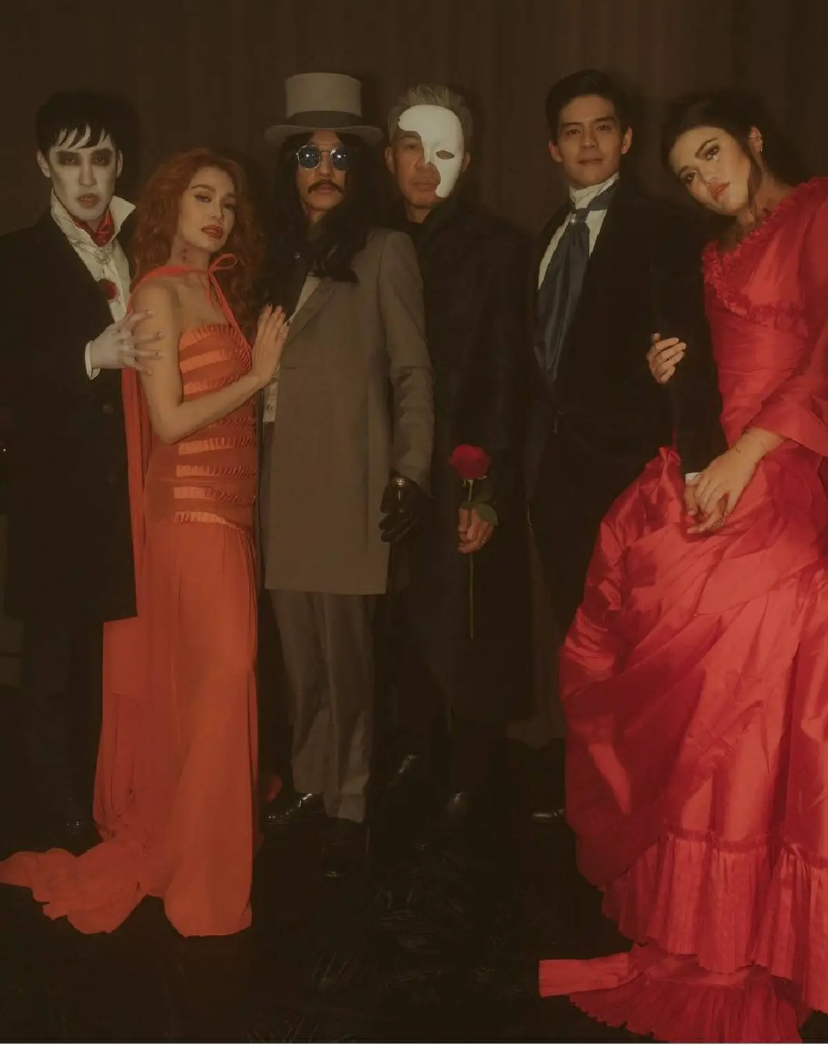   เก็บตกแฟชั่นวันฮาโลวีนของเหล่าคนดังที่ตัดหนักจัดเต็มประชันกันสุดฤทธิ์ 