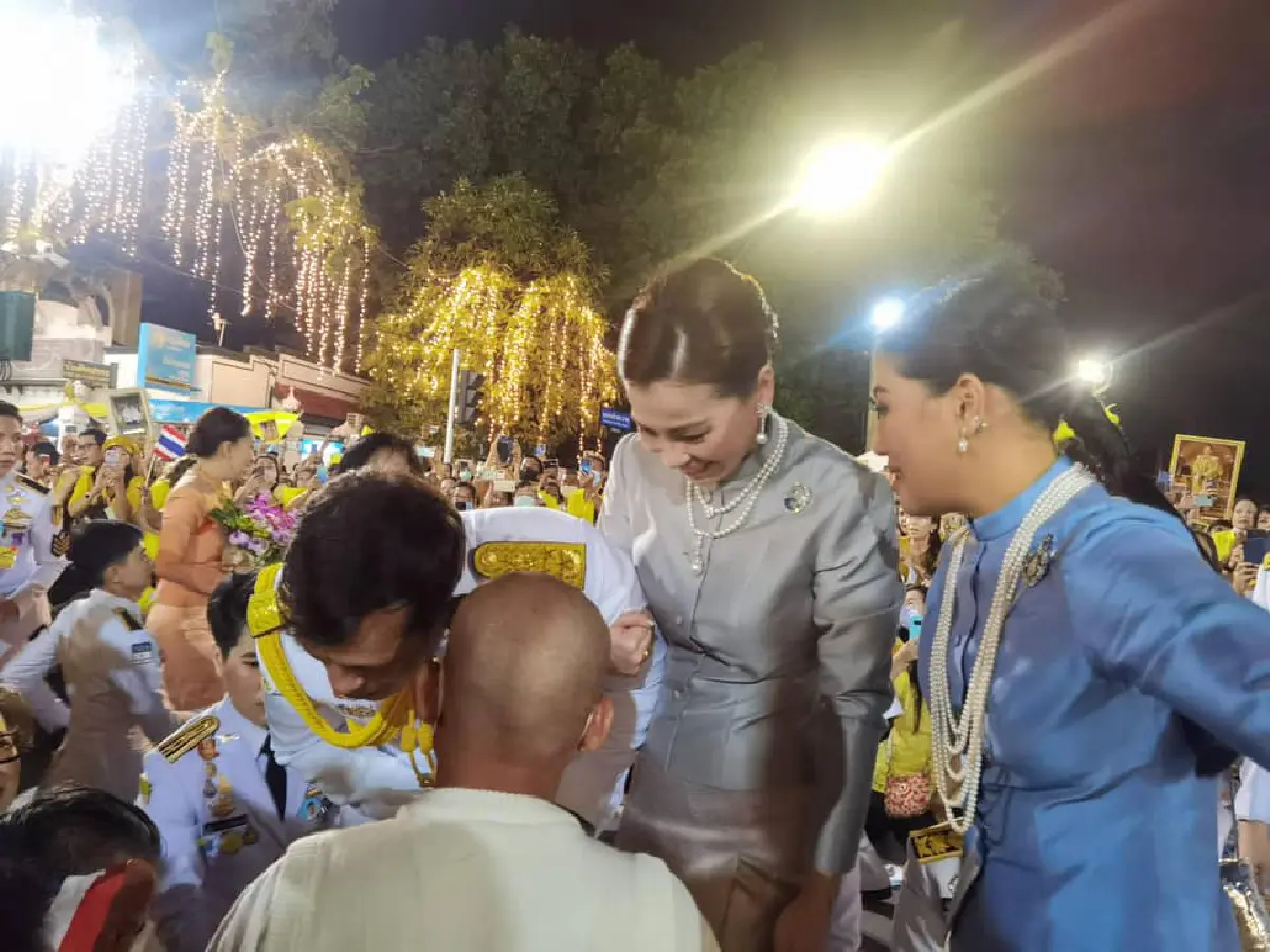 ห่วงพสกนิกรปรารถนาให้อยู่อย่างรักสามัคคี! "พุทธะอิสระ" เผยสิ่งที่ "ในหลวง" กระซิบ