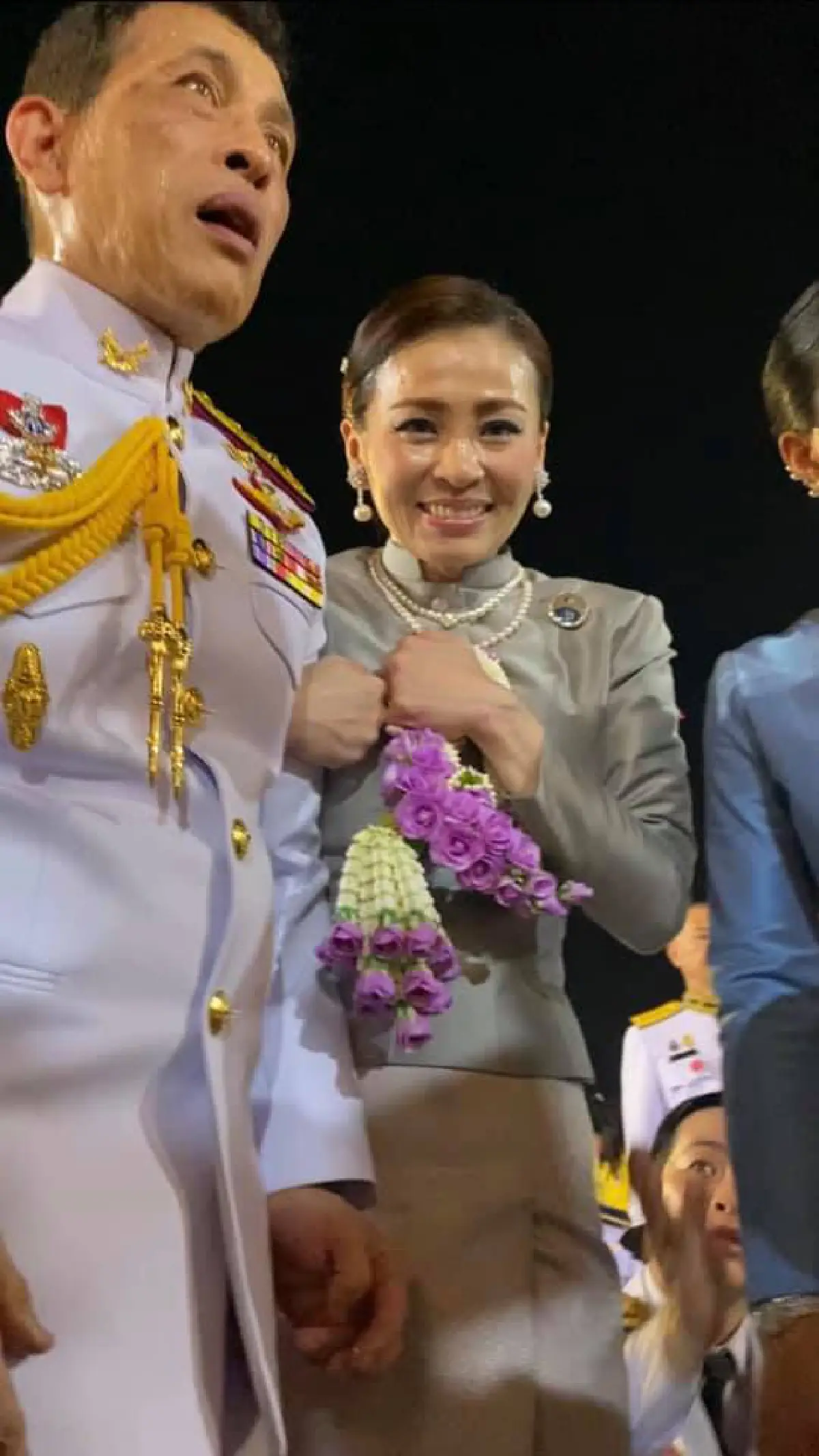 ห่วงพสกนิกรปรารถนาให้อยู่อย่างรักสามัคคี! "พุทธะอิสระ" เผยสิ่งที่ "ในหลวง" กระซิบ