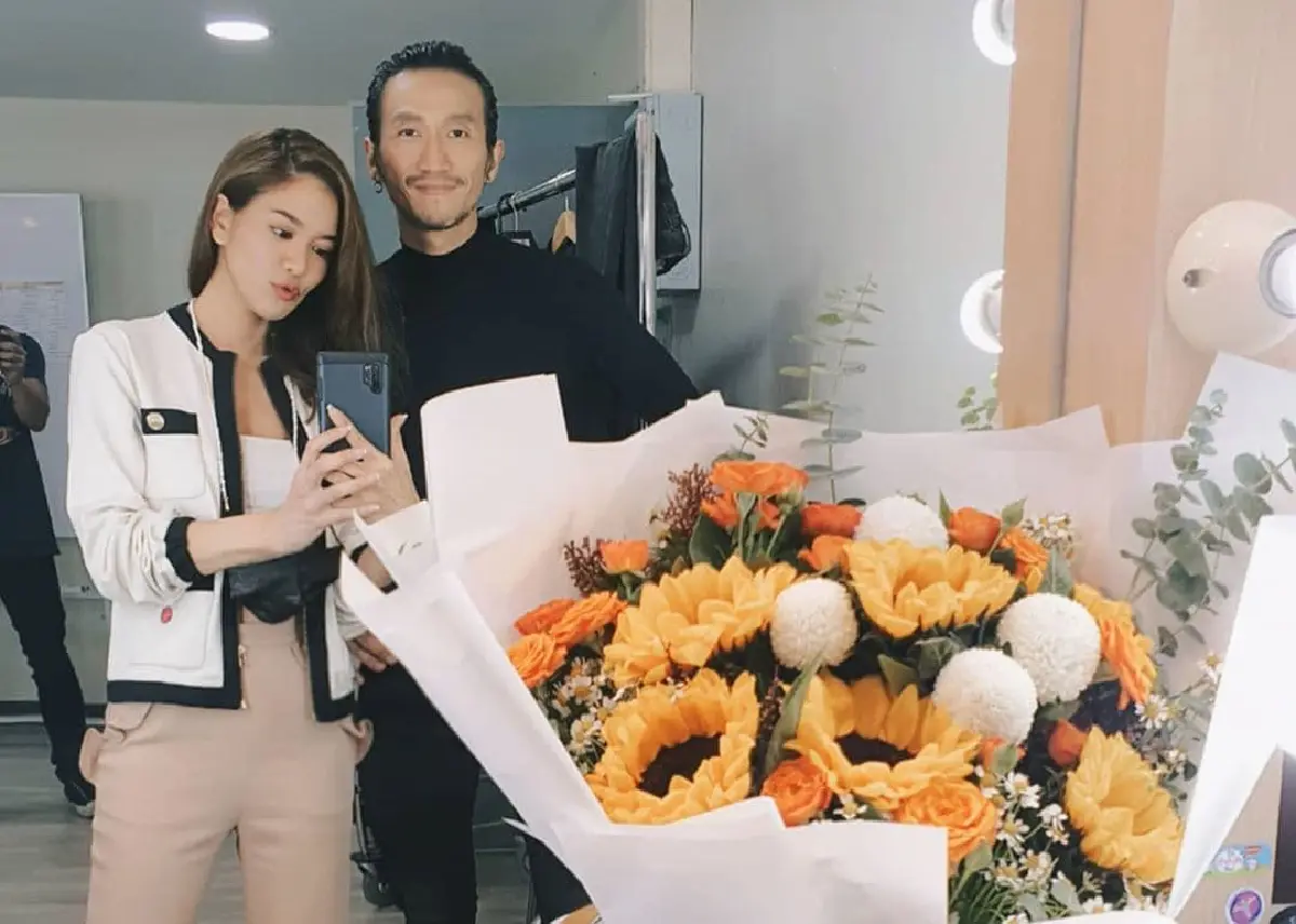 ก้อย รัชวิน เผยเหตุผลหวานซึ้ง! ทำไมให้ดอกทานตะวันกับ ตูน บอดี้สแลม ทุกปี