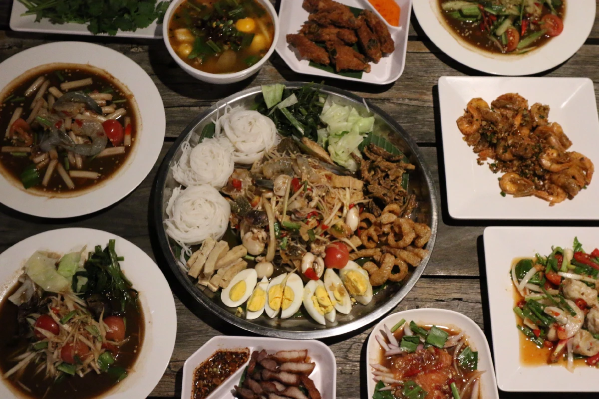 อร่อยแซ่บสมชื่อ..อีกหนึ่งร้านเด็ดที่พัทยา “แซ่บเศรษฐีbyศาลาไทย”