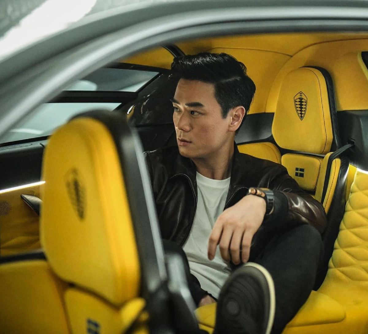 พ่อเบาได้เบา “น็อต วิศรุต” โชว์ลีลาดริฟต์รถในโรงงานเข้าโค้งสุดซิ่ง 