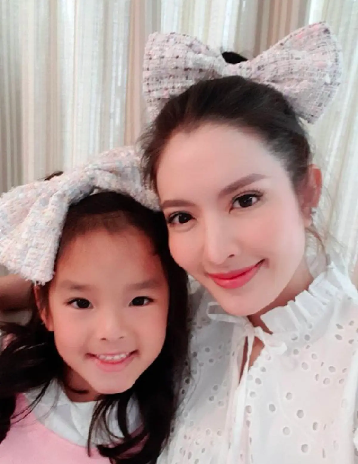 “น้องปีใหม่” เจริญรอยตามแม่  “แม่แอฟ” เล่นละครเรื่องแรกก็เป็นนางเอก