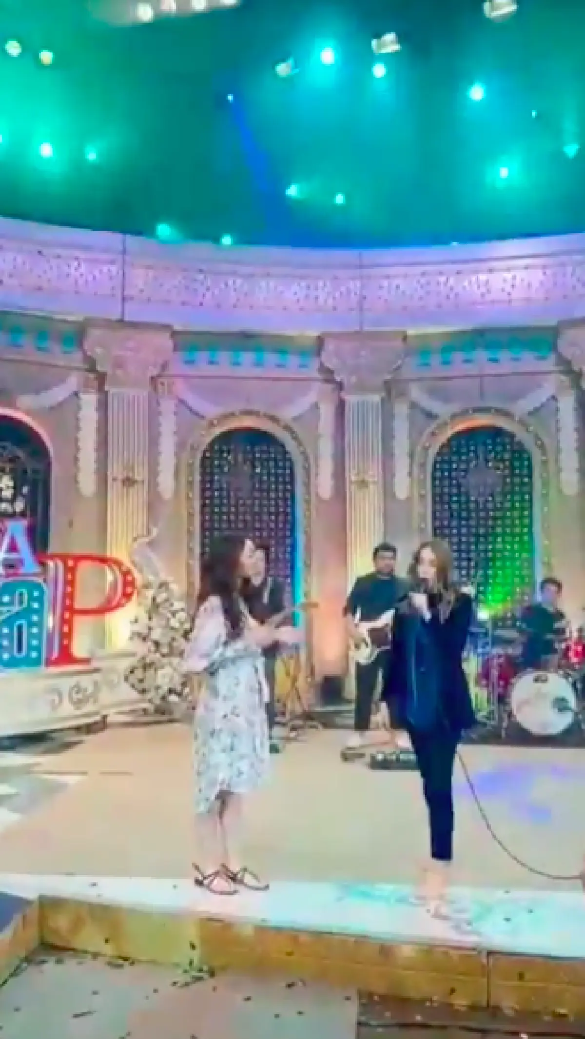 "แอฟ ทักษอร" ดีใจหนัก! ถูก "ปาล์มมี่" เซอร์ไพรส์-อวยพรวันเกิด ทำเอาน้ำตาไหลหลายรอบ