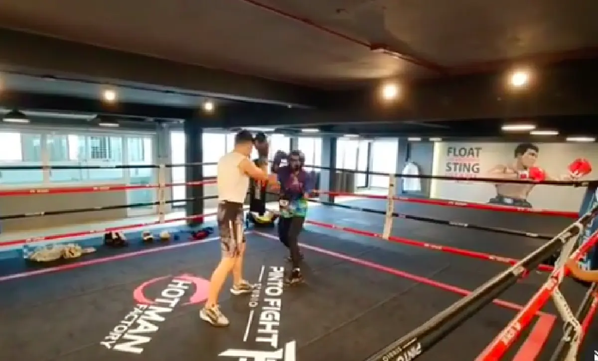 "ไฮโซบิ๊ก" เล่าเรื่องราวสุดภูมิใจ ถึง ”เชียร์ ฑิฆัมพร" ที่ทุ่มเทซ้อมมวยหนักมาก