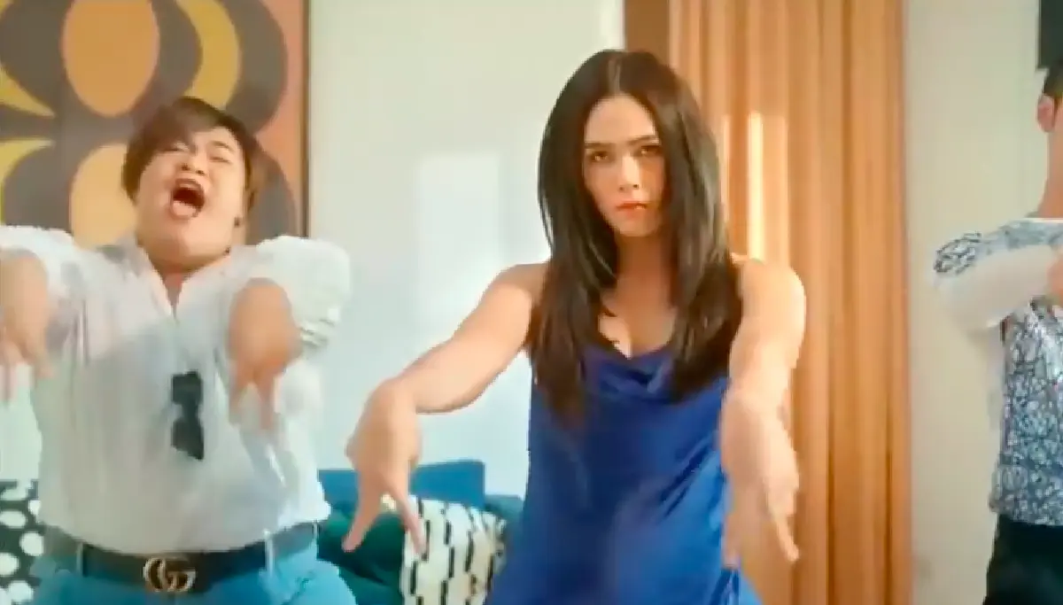 “ชมพู่” ออกปากชม “ลิซ่า BLACKPINK คัฟเวอร์เพลงปูหนีบอีปิได้เก่งมาก พร้อมเผยทำไมต้องหน้านิ่ง