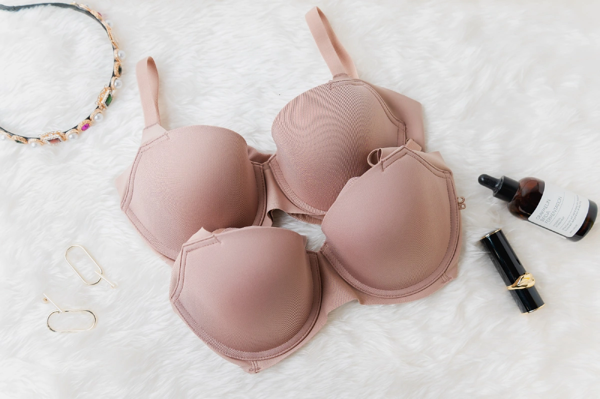 How To เลือกชุดชั้นในให้เป๊ะปังง่ายๆ  เตรียมช้อปออนไลน์ด้วยปลายนิ้ว