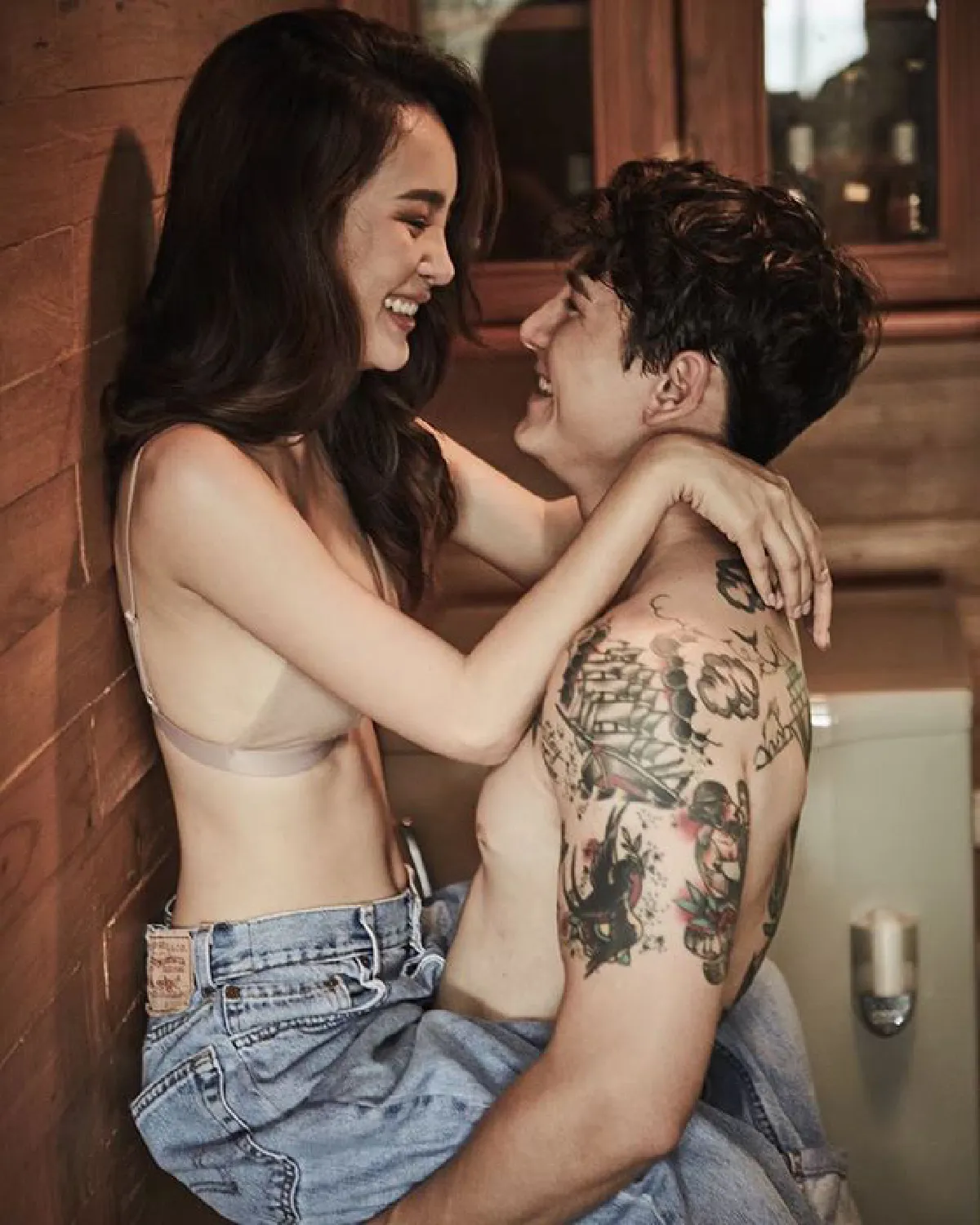 ปุ้มปุ้ย ภรรยา กวินท์ ดูวาล อวดภาพแซ่บแคปชั่นเด็ดในวันครบรอบวันแต่งงาน