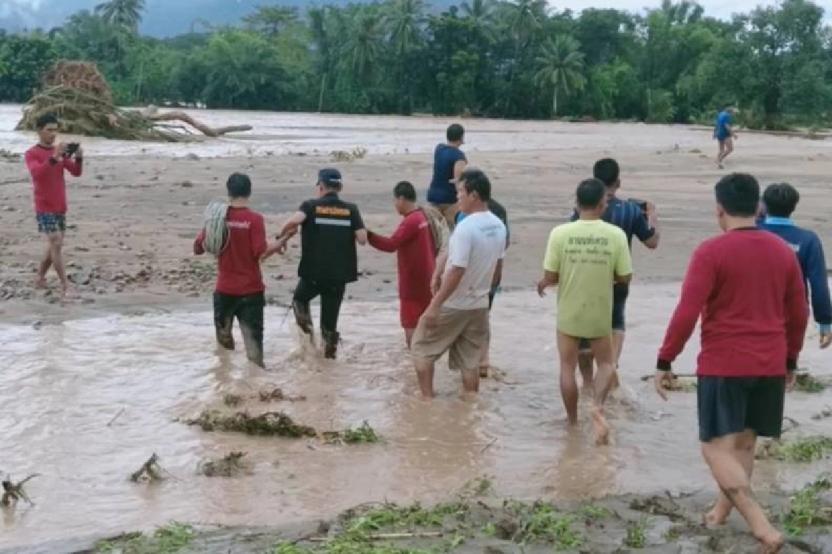 ชาวบ้านวังมืด ปราจีนฯ เตรียมตัวรับมือน้ำป่ารอบ2