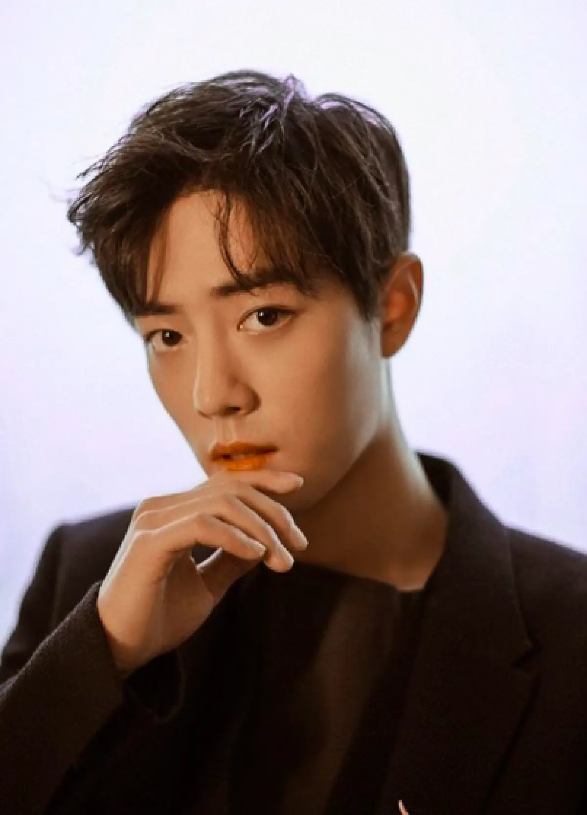 10 อันดับหนุ่มที่มีใบหน้าหล่อที่สุดในเอเชียประจำปี 2020 