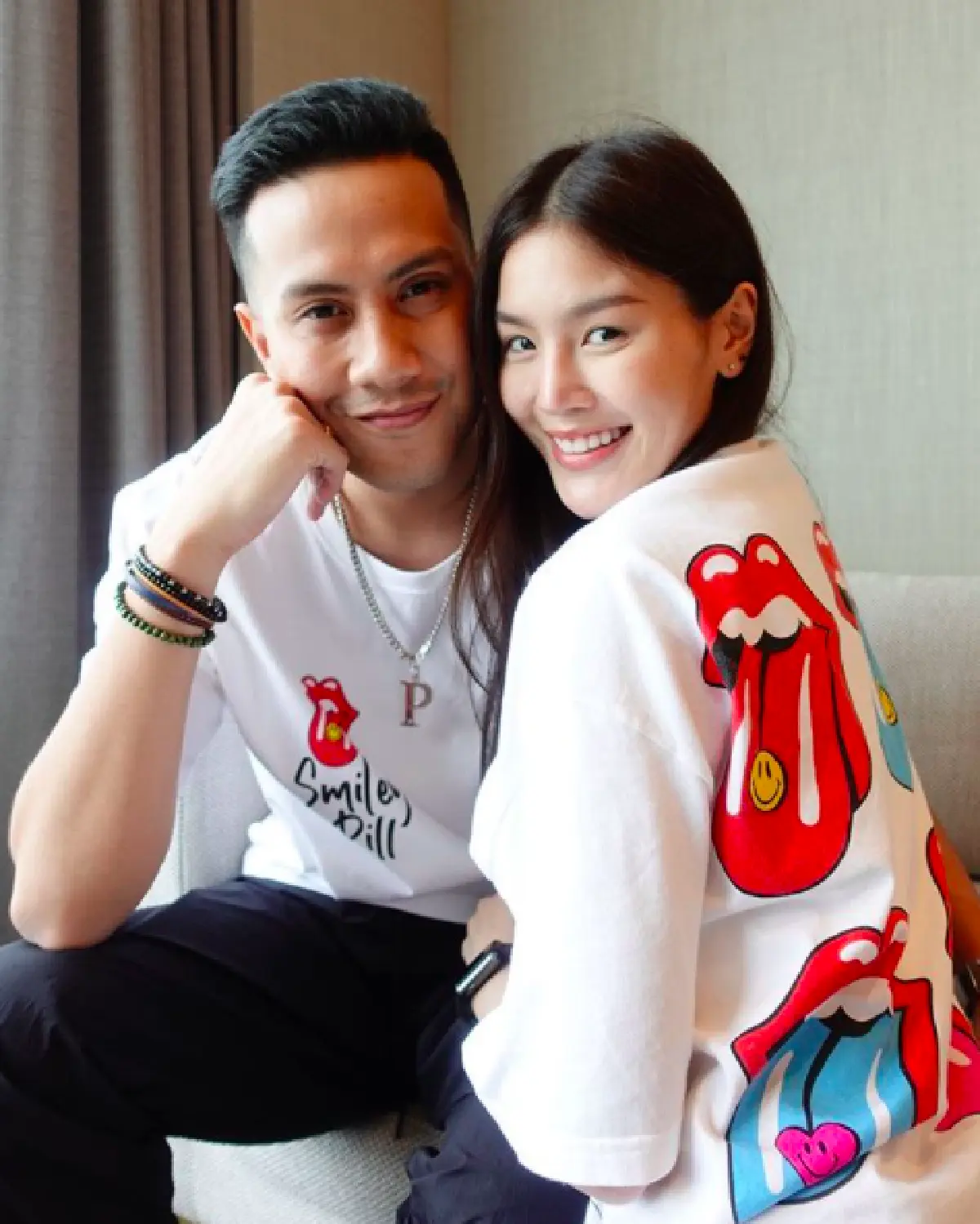 "เป้ วงมายด์" จูงมือ "น้องกร" เข้าพิธีหมั้นสุดเรียบง่ายและอบอุ่น!