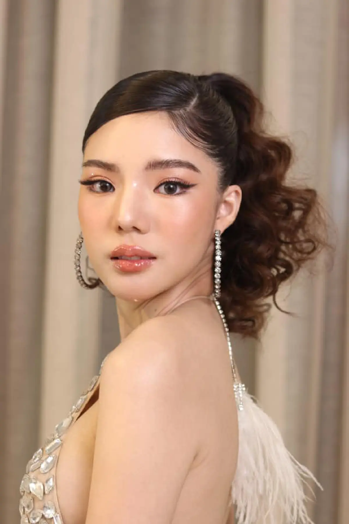 “อิงอิง” ฝากถึงนักเลงคีย์บอร์ด หมายเรียกตัวถึงบ้านไหน มาให้ปากคำด้วย!