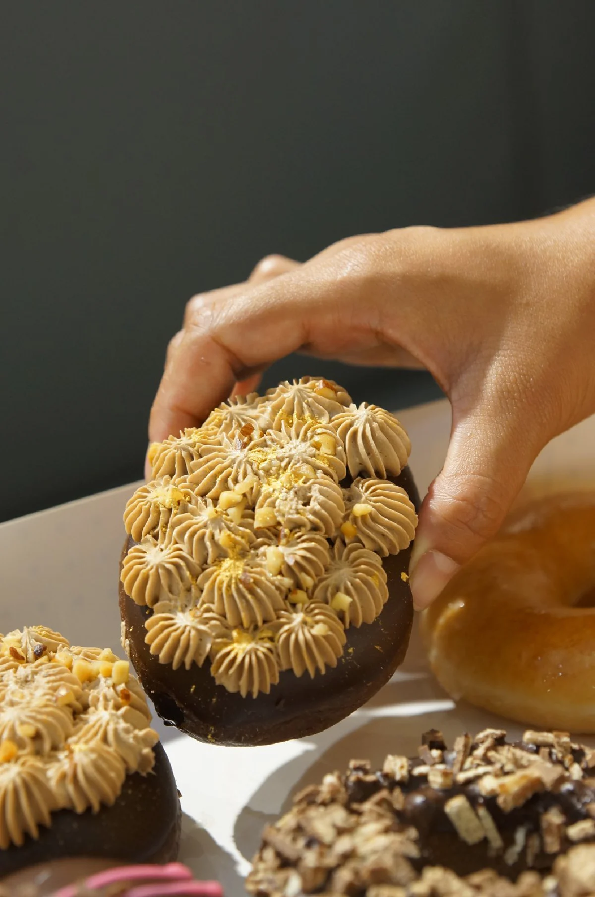 รสชาติช็อคโกแลตเน้นๆ 'คริสปี้ ครีม' ส่ง 4 รสใหม่เอาใจคนเลิฟช็อคโกแลต