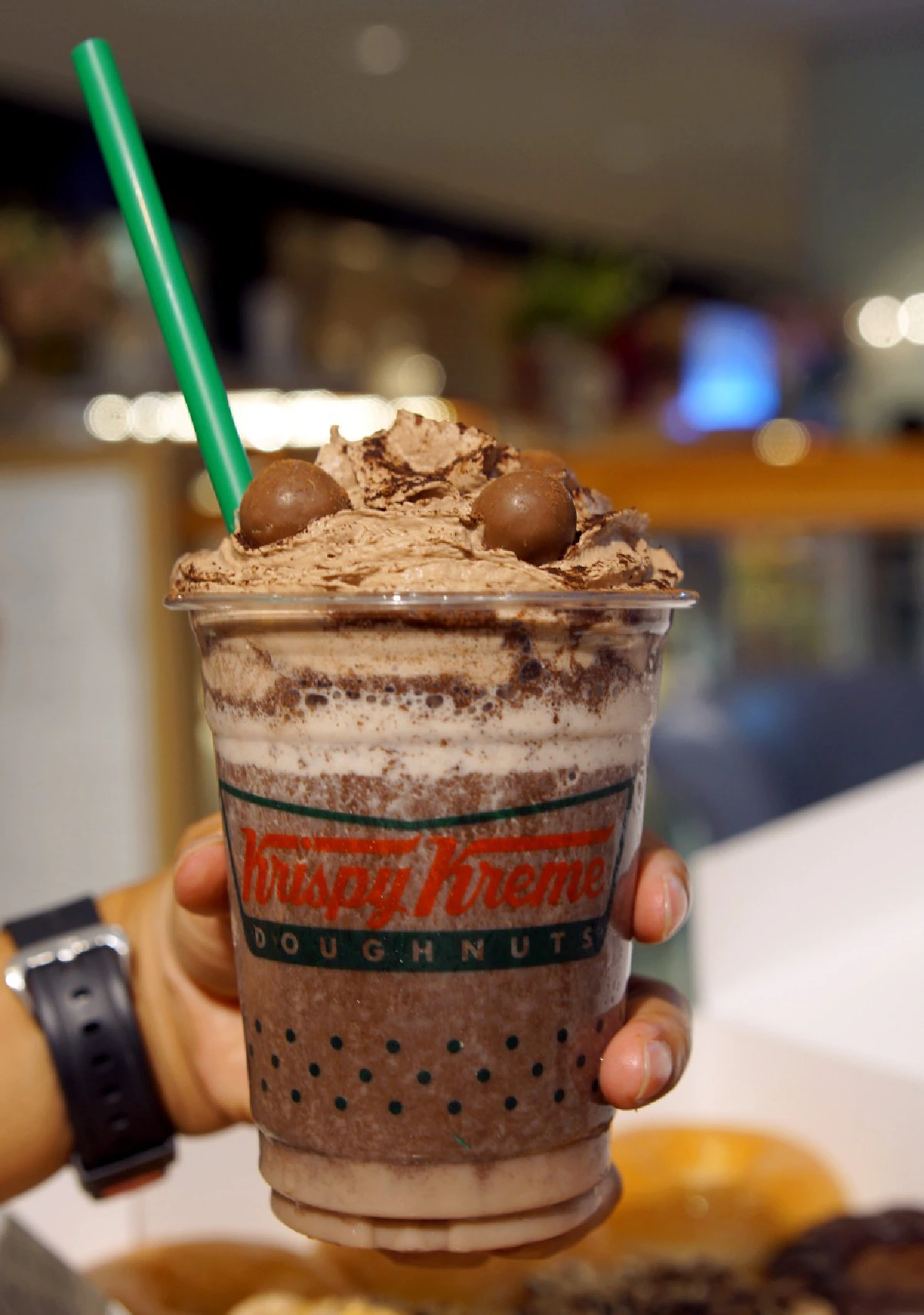 รสชาติช็อคโกแลตเน้นๆ 'คริสปี้ ครีม' ส่ง 4 รสใหม่เอาใจคนเลิฟช็อคโกแลต