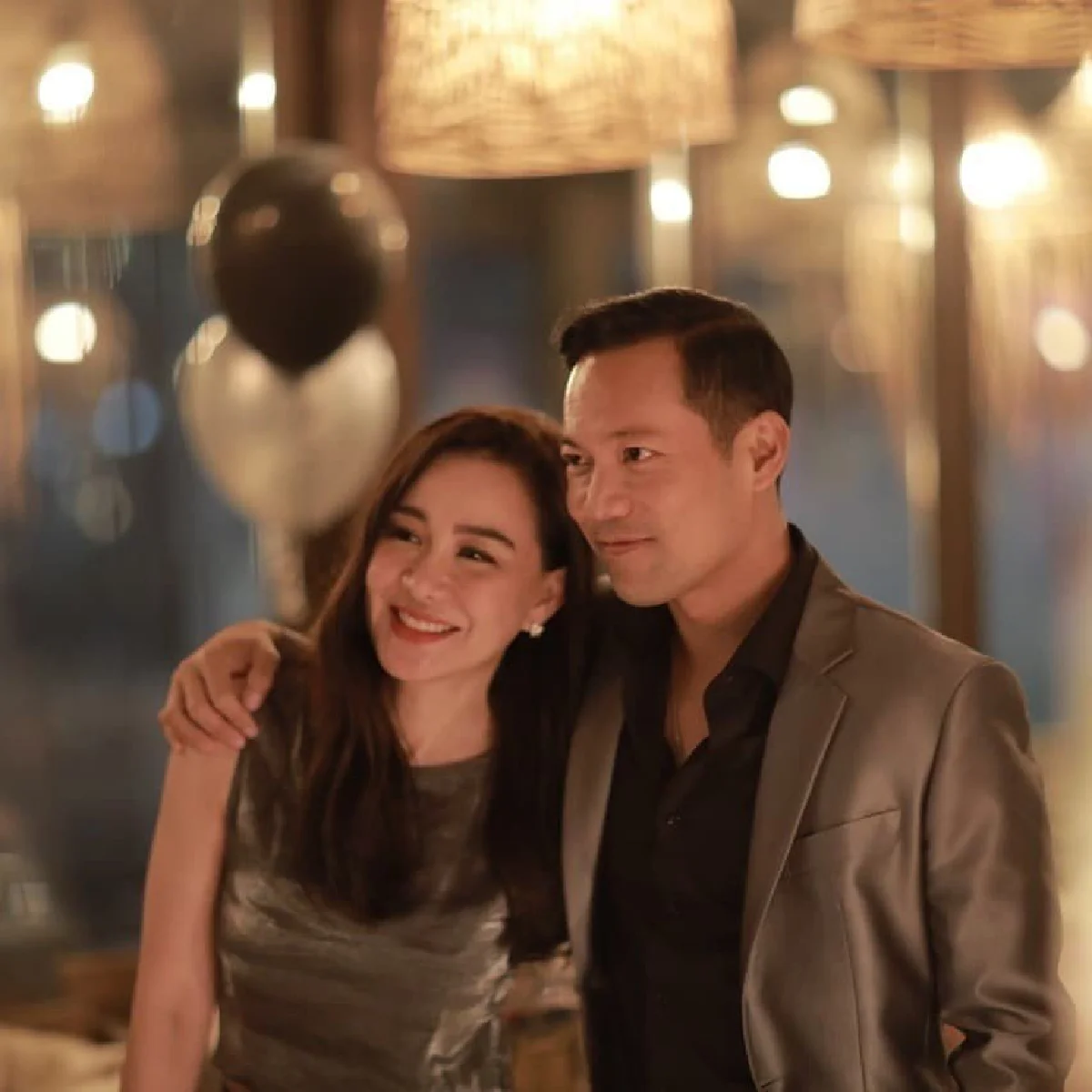 นิโคล เทริโอ ร่วมเฟรมหวานคู่นักธุรกิจ คนสงสัยใช่คนรักใหม่หรือเปล่า? 