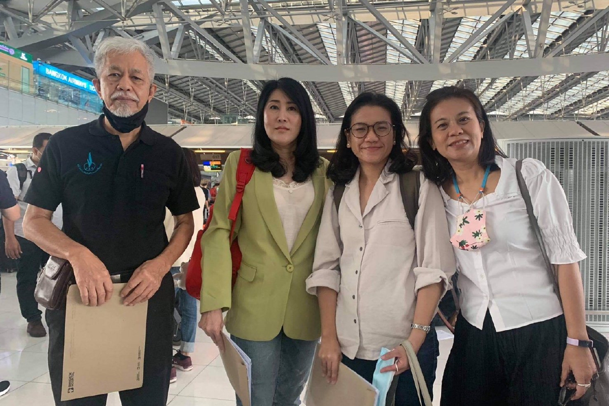 พี่สาว"วันเฉลิม"ได้บินไปกัมพูชา เตรียมให้ปากคำคดีน้องหายตัว8ธ.ค.นี้ พี่สาว"วันเฉลิม"ได้บินไปกัมพูชา เตรียมให้ปากคำคดีน้องหายตัว8ธ.ค.นี้