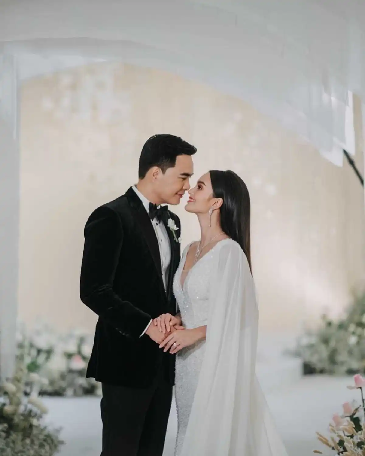 นาย ชนุชตรา อวยพรวันเกิด เคลลี่ ลั่นโชคดีมากที่ได้เจอผู้ชายที่ไม่เจ้าชู้