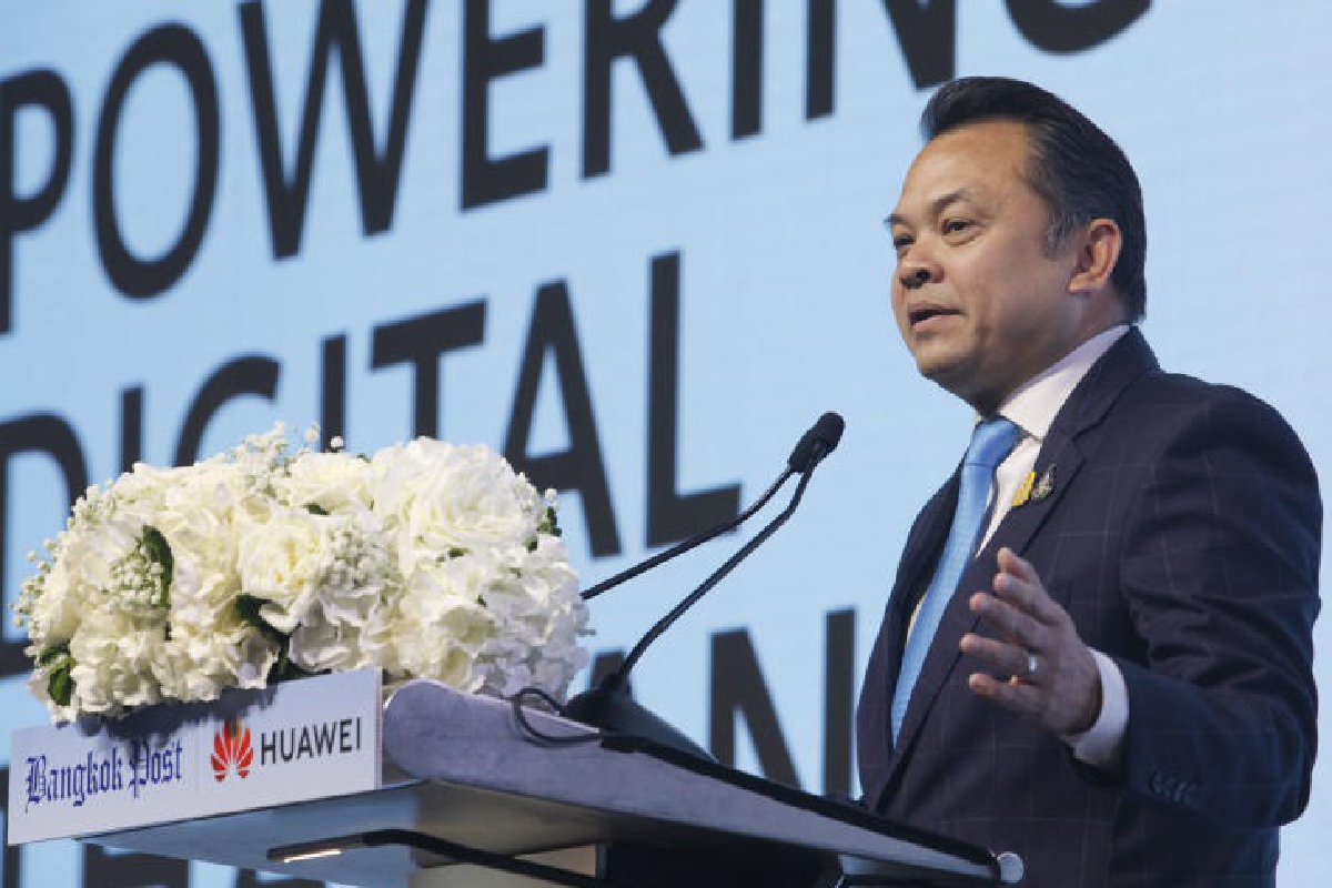 "บิ๊ก เชนจ์" การศึกษาไทย ใน 5 ปี "บิ๊ก เชนจ์" การศึกษาไทย ใน 5 ปี