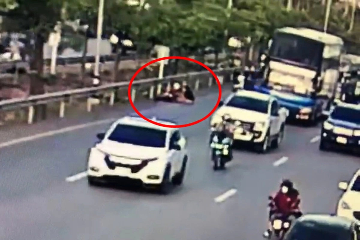 กระบะชนท้ายจยย.ล้มเด็ก2ขวบเจ็บสาหัส แม่วอนออกมารับผิดชอบ