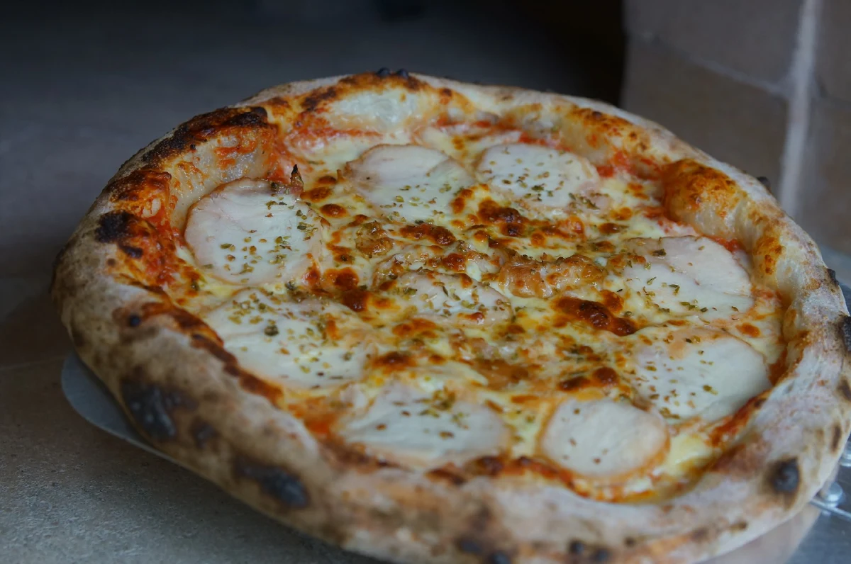 Laluka Pizza พิซซ่าของคนลำลูกกา..ความตั้งใจที่ได้ใจไปเต็มๆ