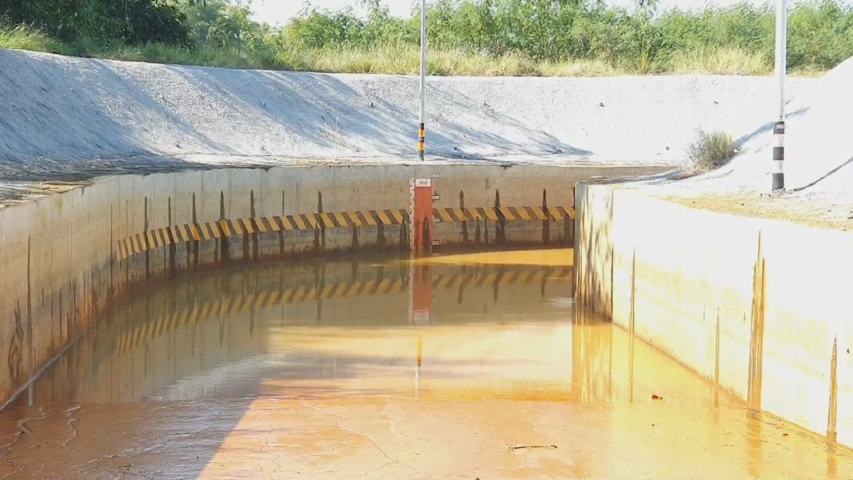 การรถไฟฯเร่งสูบน้ำออกจากอุโมงค์ทางลอดชุมทางจิระ-ขอนแก่น