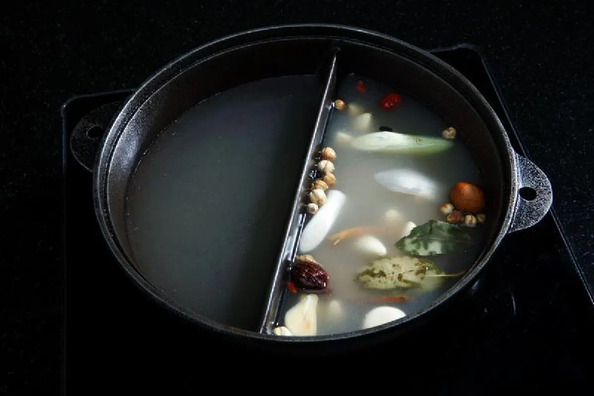 ซดซุปคลายหนาวกับเมนูหม้อร้อน 3 สัญชาติ กวางตุ้ง-ไต้หวัน-ไทยอีสาน