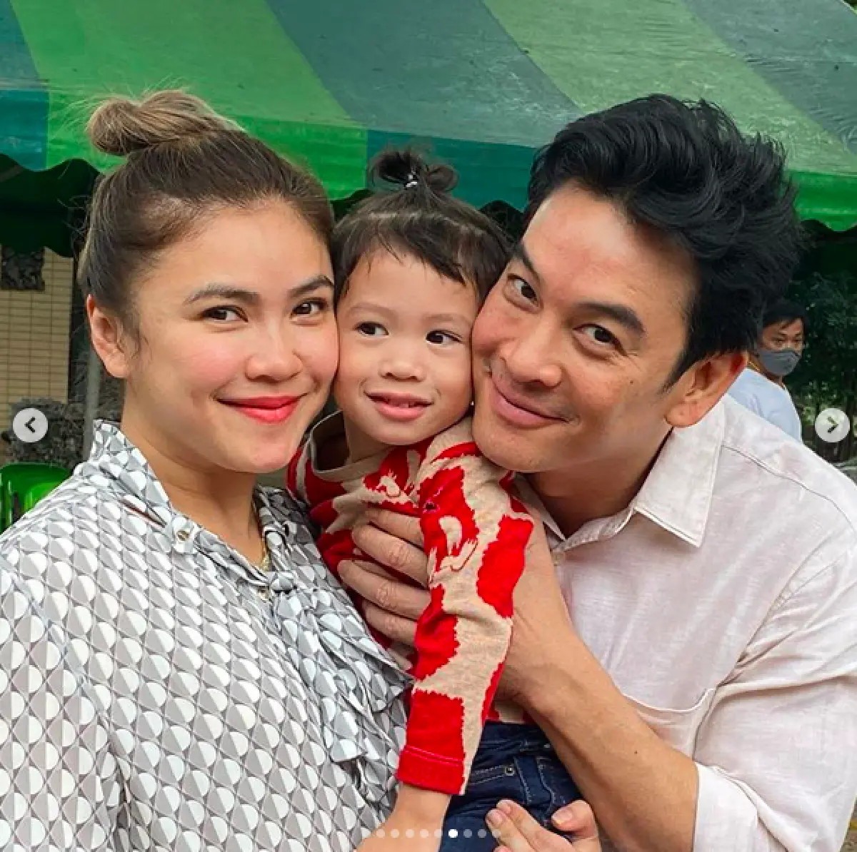 “ชาคริต-แอน” ทำพิธีขึ้นเสาเอกเสาโท ให้เป็นบ้านในอนาคตของ "น้องโพธิ์”