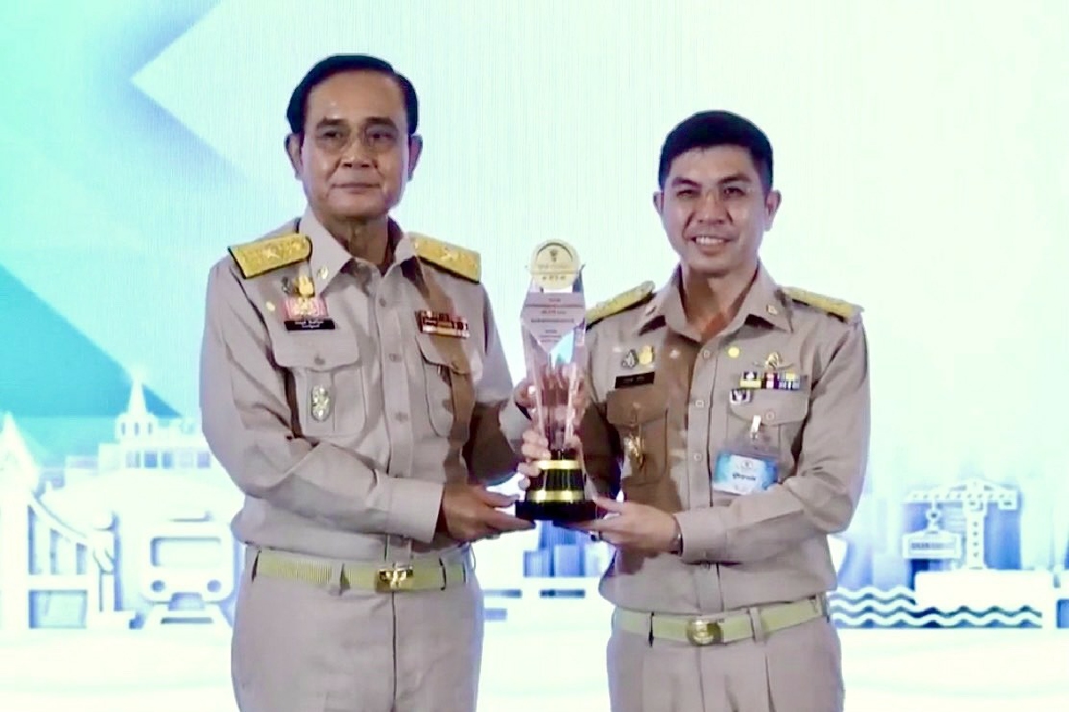 ธอส. คว้า 3 รางวัล รัฐวิสาหกิจดีเด่น 2563 ธอส. คว้า 3 รางวัล รัฐวิสาหกิจดีเด่น 2563