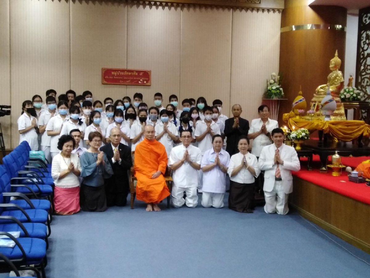 พ.ส.ล.เปิดหมู่บ้านรักษาศีล 5 ช่วยสร้างความสงบสันติและสมานฉันท์ พ.ส.ล.เปิดหมู่บ้านรักษาศีล 5 ช่วยสร้างความสงบสันติและสมานฉันท์