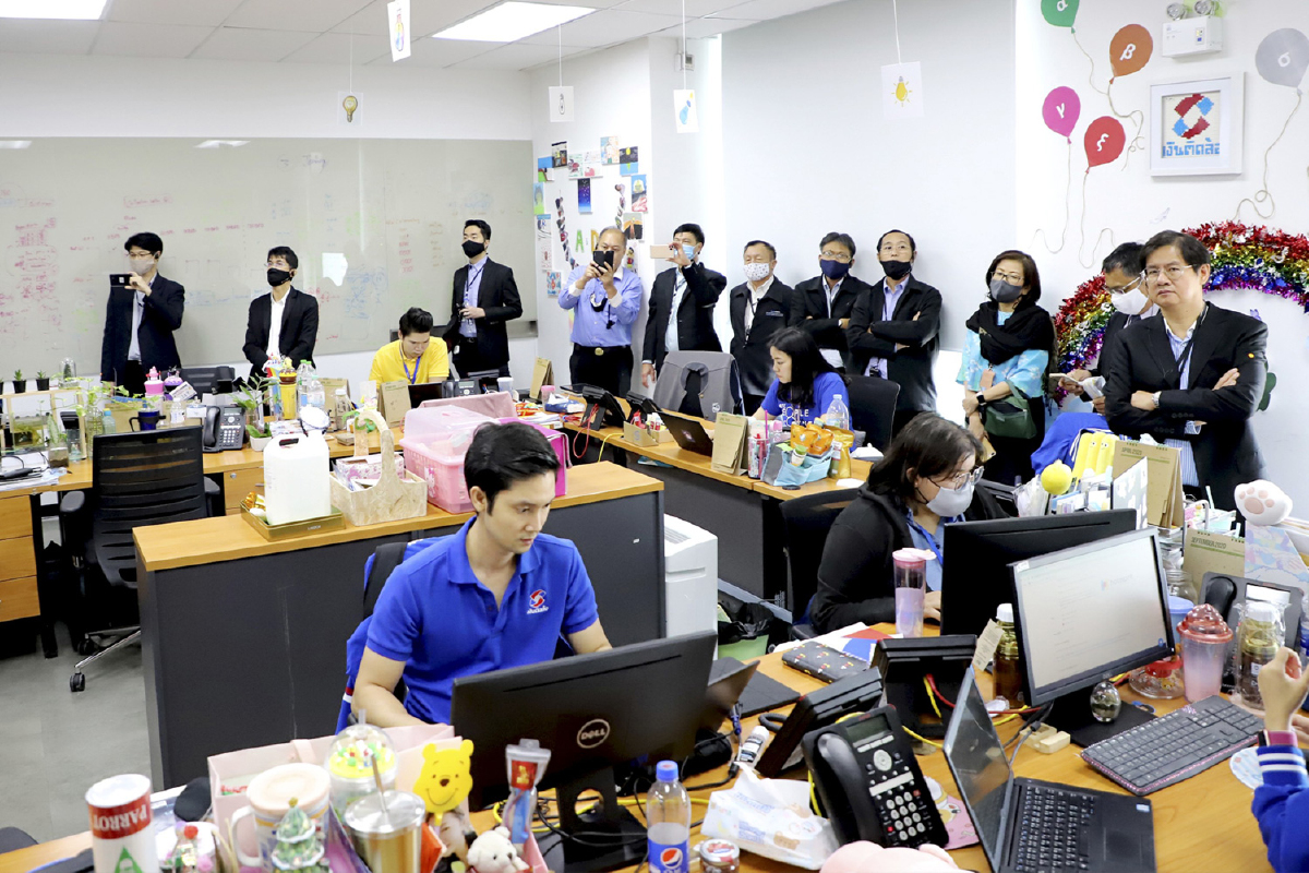 เงินติดล้อ เปิดบ้านต้อนรับ สดช. แบ่งปันแนวทางการสร้าง Digital Transformation เงินติดล้อ เปิดบ้านต้อนรับ สดช. แบ่งปันแนวทางการสร้าง Digital Transformation