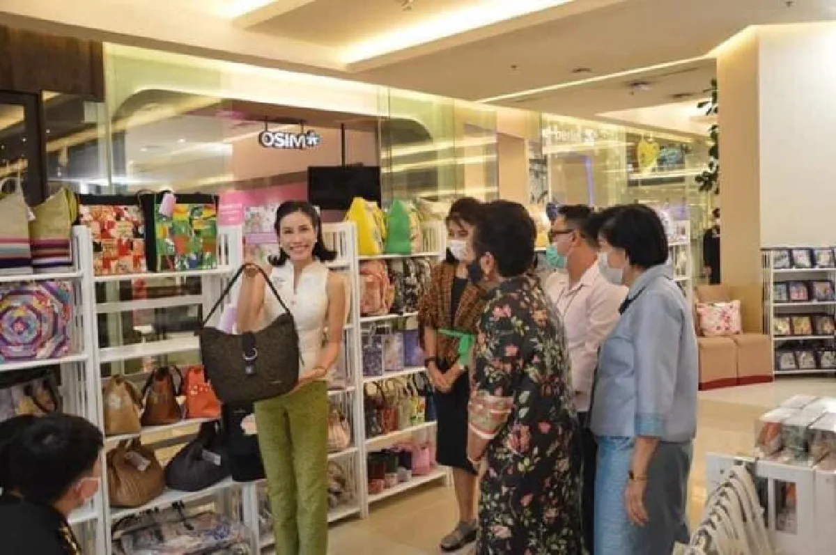 “เจ้าคุณพระสินีนาฏฯ” เปลี่ยนโฉมใหม่สวยสะดุดตามาก เยี่ยมชมงานสายใจไทย