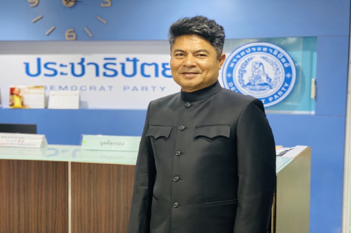 "เทพไท" ฟันธง ญัตติร่างแก้ไขรธน. ผ่านสภาแค่ 2 ฉบับ "เทพไท" ฟันธง ญัตติร่างแก้ไขรธน. ผ่านสภาแค่ 2 ฉบับ