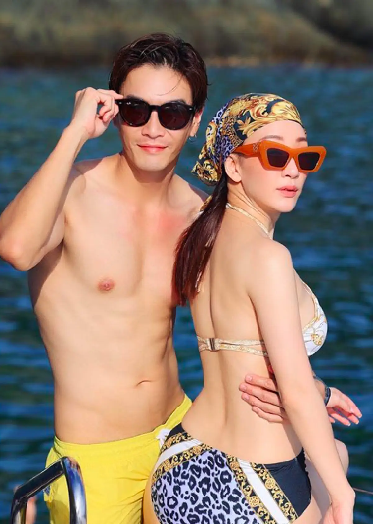 "ตู่-มาวิน" ควงคู่เที่ยวภูเก็ต พร้อมโชว์ความแซ่บแบบแพ็คคู่ก่อนแต่งงาน 