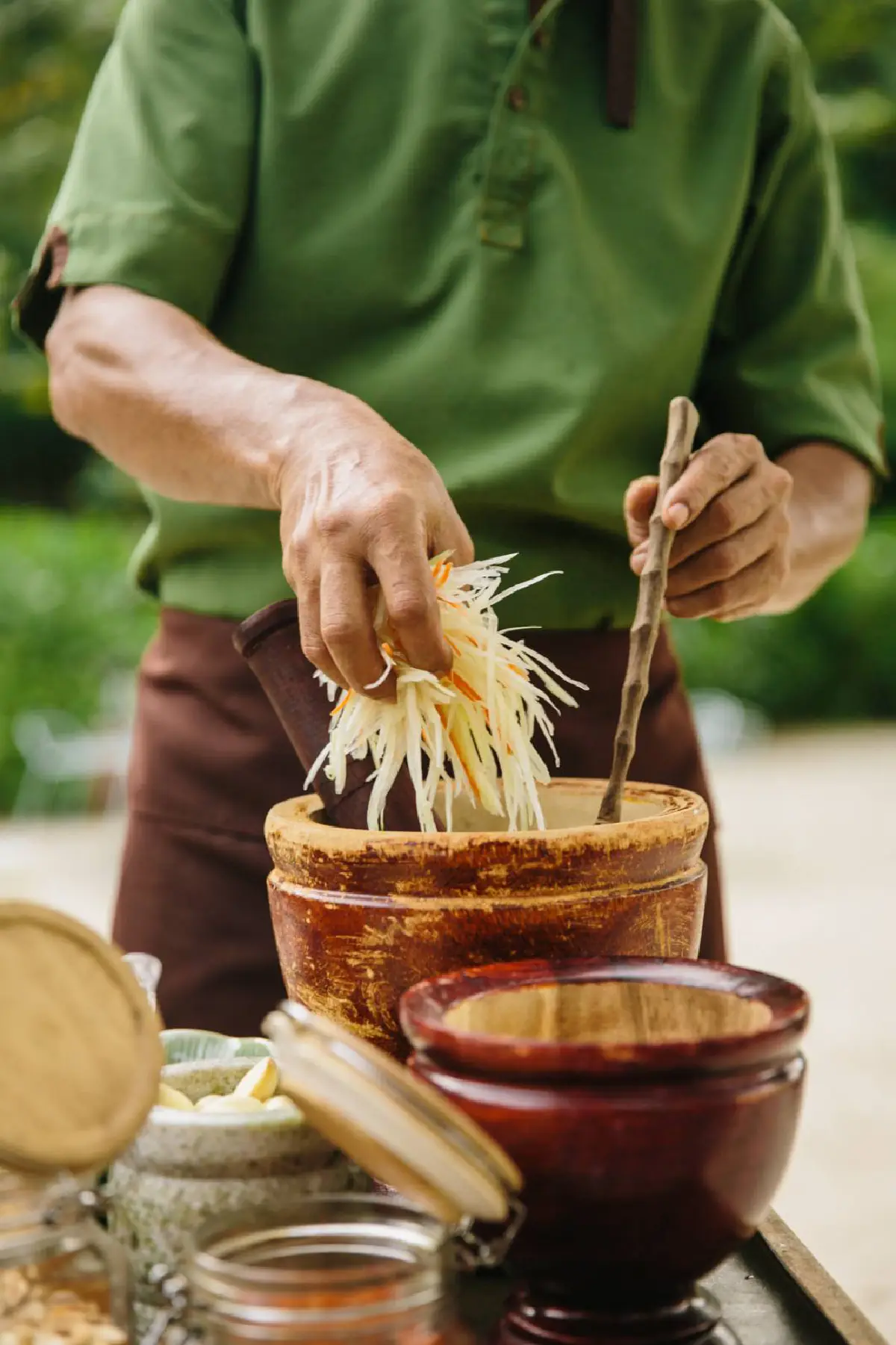 'ตาข่าย' ร้านอาหารไทยฝีมือลุงนูน-ป้าใหญ่ เชฟผู้หลงใหลอาหารปักษ์ใต้ @โรสวูด ภูเก็ต