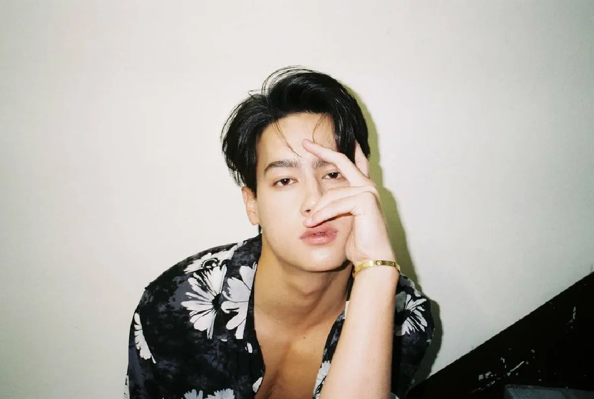 ไอซ์ พาริส เจอดราม่าถล่ม! ทำเอาแฮชแท็ก #คืนอาชีพให้นักพากย์ พุ่งติดเทรนด์