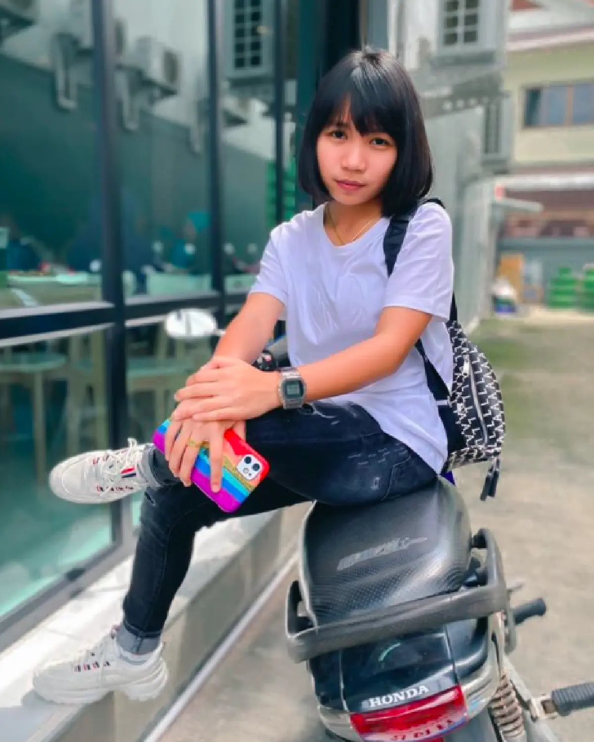 เด็กขยัน! “ลิลลี่ ได้หมดถ้าสดชื่น” ซื้อบ้านราคา 7 ล้านได้แล้ว จากนี้ตั้งเป้าซื้อรถให้ได้ก่อนจบ ม.6 